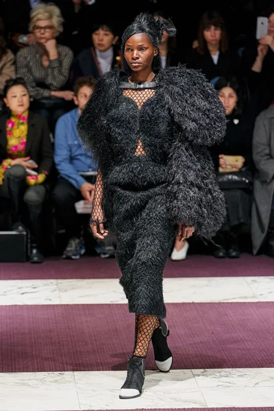 Look 33